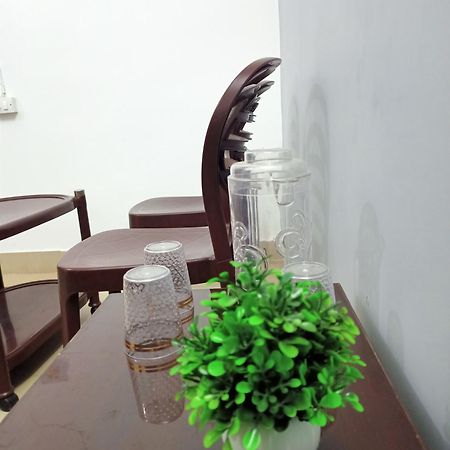 Girija Shail Bhavan Ayodhya Buitenkant foto